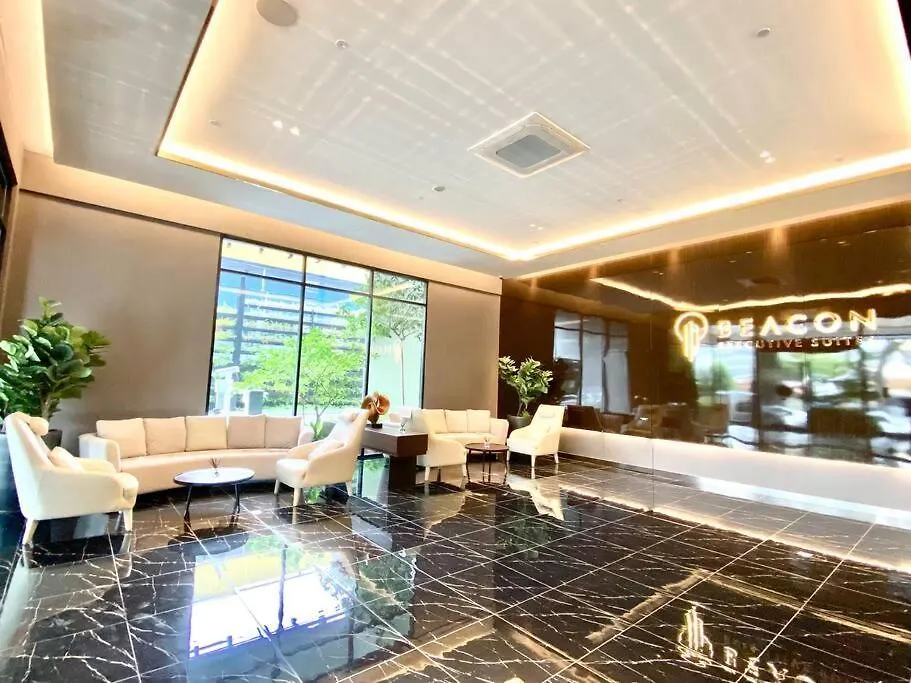 Beacon Executive Suites #Luxury #Skypool #Georgetown #4Pax #2Br 2Bath #1Queen 2Single #Quality Well Maintained #Private Host Malaysia